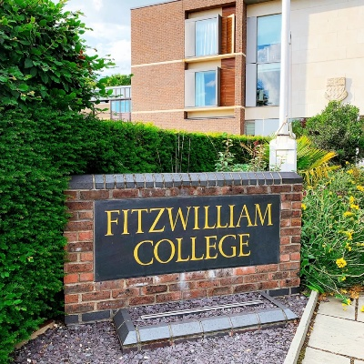 剑桥夫妇欧洲杯 剑桥fitzwilliam college